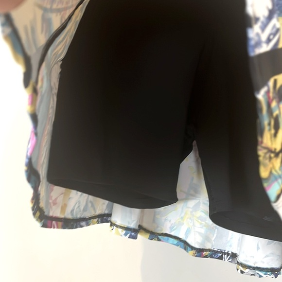 Dona Jo Tennis Pickleball Golf Skirt Colorful Tropical Pattern Size 2 or Large - Picture 5 of 6